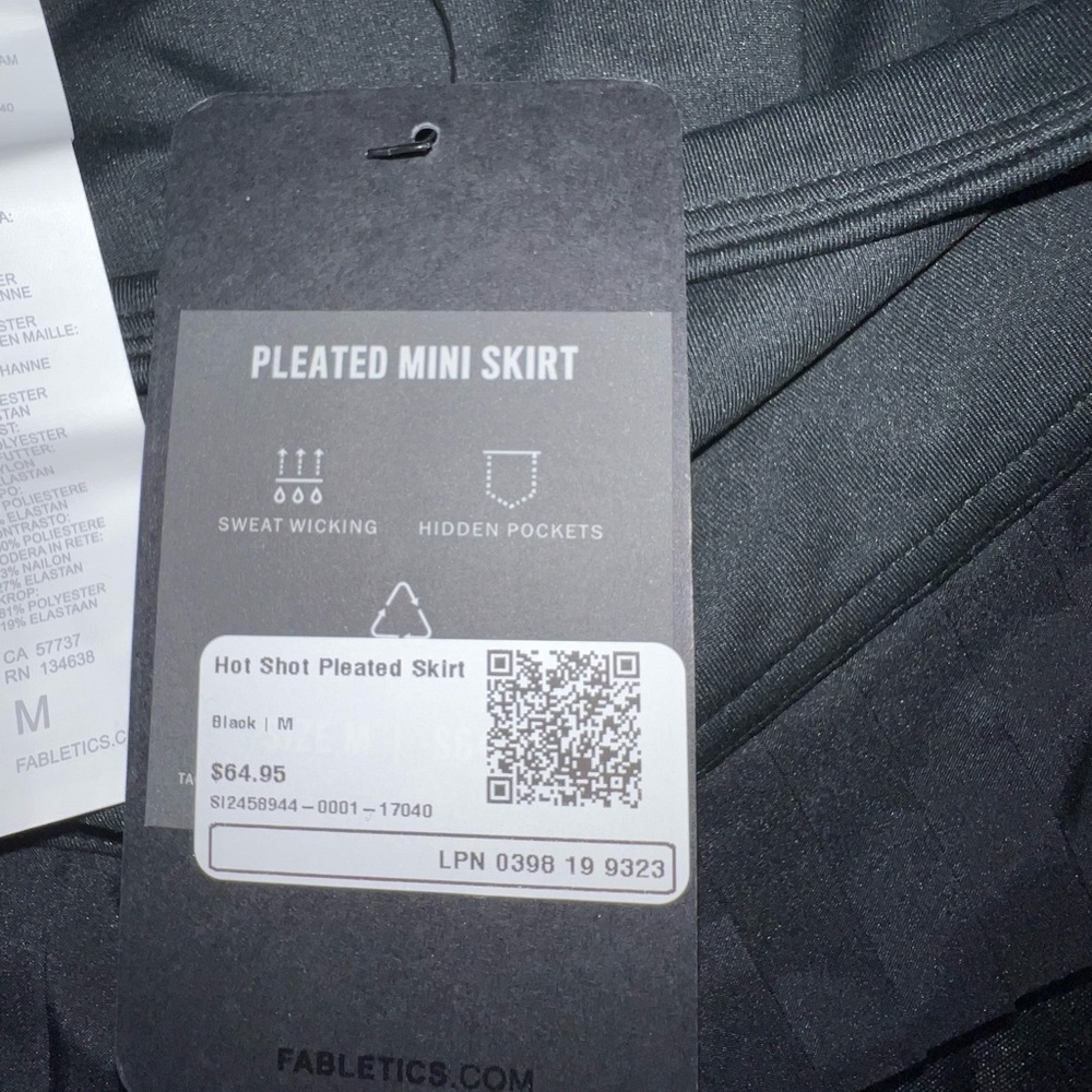 Fabletics Black Pleated Mini Skirt Women’s Medium - Picture 3 of 4